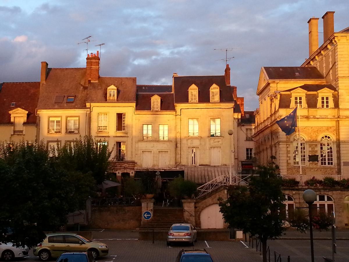 Hotel Au Lion D'Or Nogent-le-Rotrou Eksteriør bilde