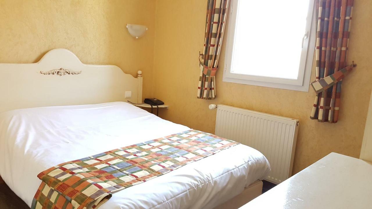 Hotel Au Lion D'Or Nogent-le-Rotrou Eksteriør bilde