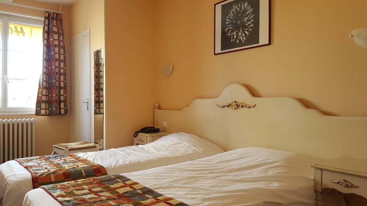 Hotel Au Lion D'Or Nogent-le-Rotrou Rom bilde